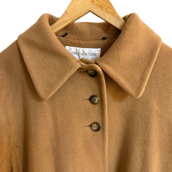 Jones New York Camel Wool Angora Coat w Removable Faux Fur Collar – Canada Made - Picture 10 of 14